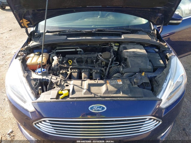 FORD FOCUS TITANIUM - 10