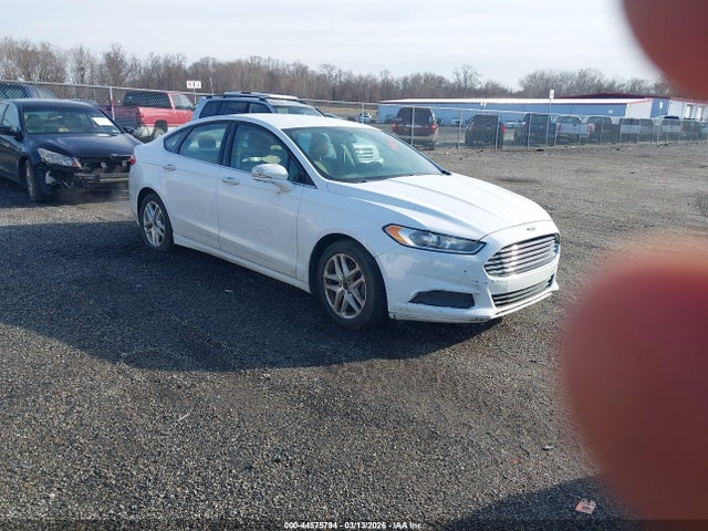 FORD FUSION SE - 1