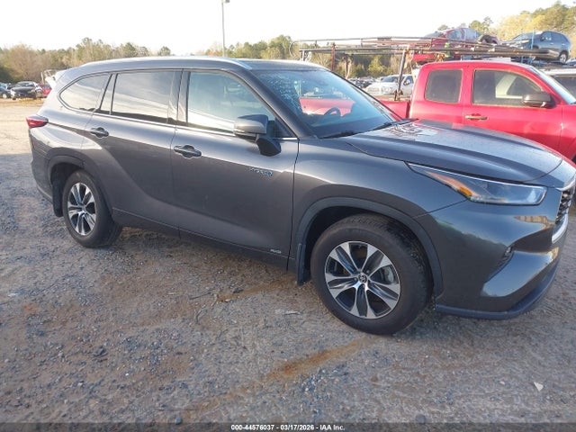 2021 TOYOTA HIGHLANDE HYBRID XLE