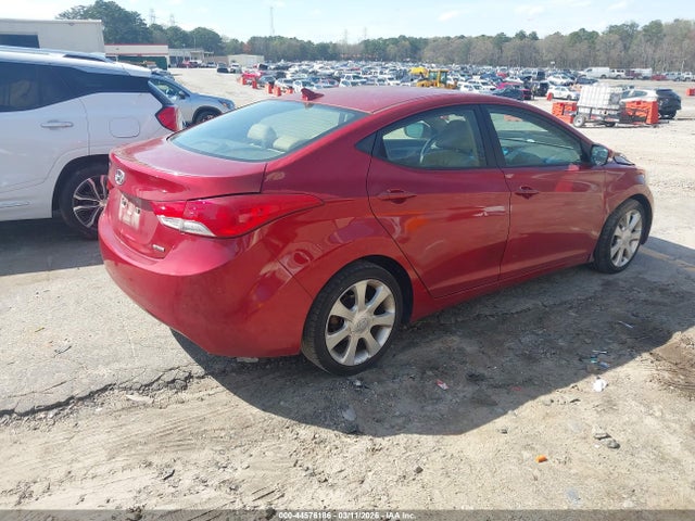 HYUNDAI ELANTRA - 4