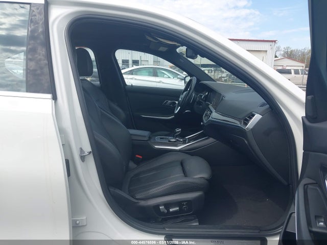 صورة 5 لـ 2019 BMW 330I XDRIVE