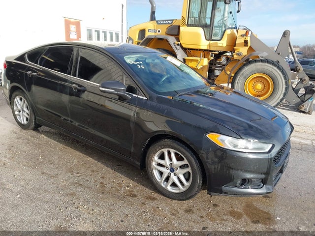 FORD FUSION SE - 1