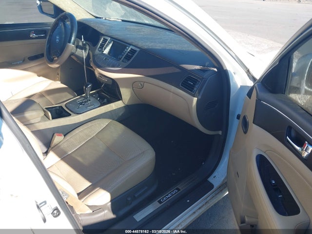 HYUNDAI GENESIS 4.6 - 5