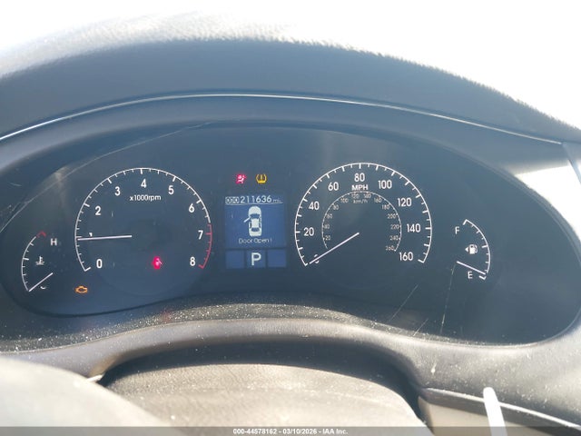 HYUNDAI GENESIS 4.6 - 7