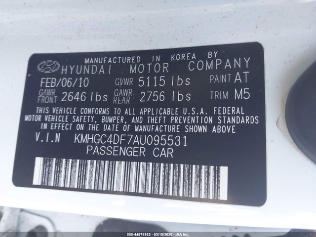 HYUNDAI GENESIS 4.6 - 9