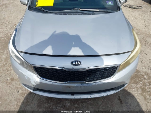 2017 KIA FORTE LX 缩略图 12