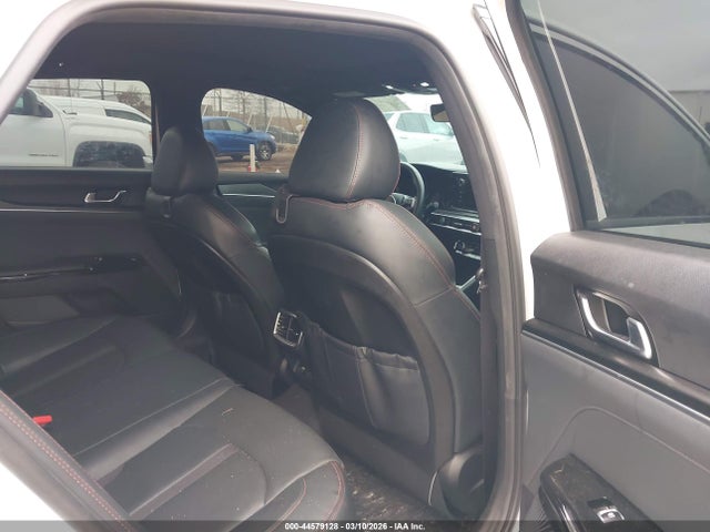 صورة 8 لـ 2024 KIA K5 GT