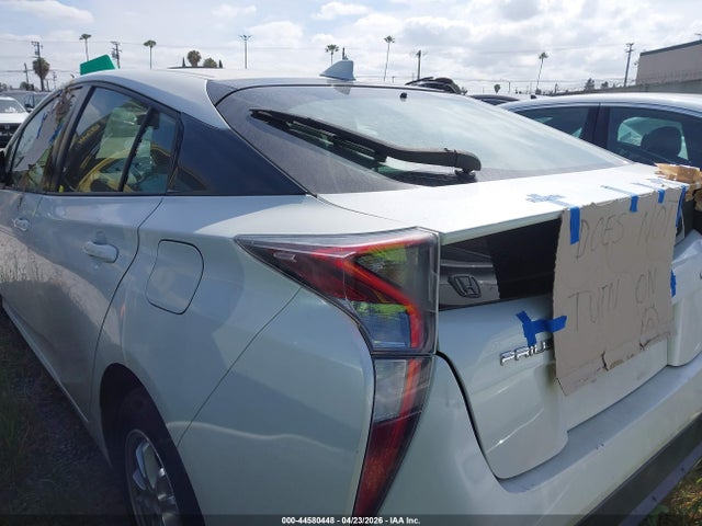 TOYOTA PRIUS - 3