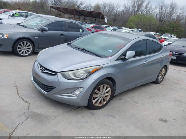HYUNDAI ELANTRA SE - 2