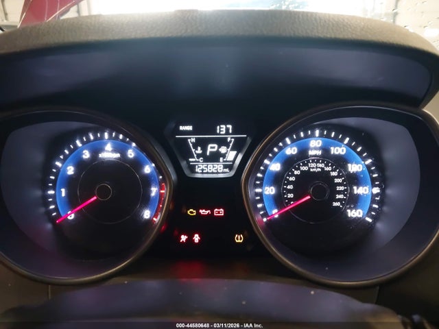 HYUNDAI ELANTRA SE - 7