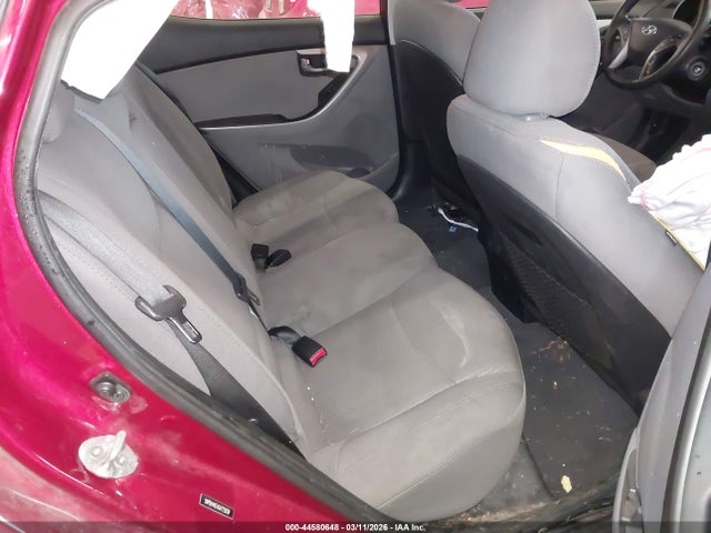 HYUNDAI ELANTRA SE - 8