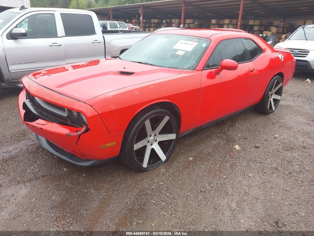 DODGE CHALLENGER SXT - 2