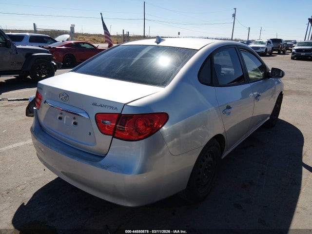 HYUNDAI ELANTRA GLS - 4