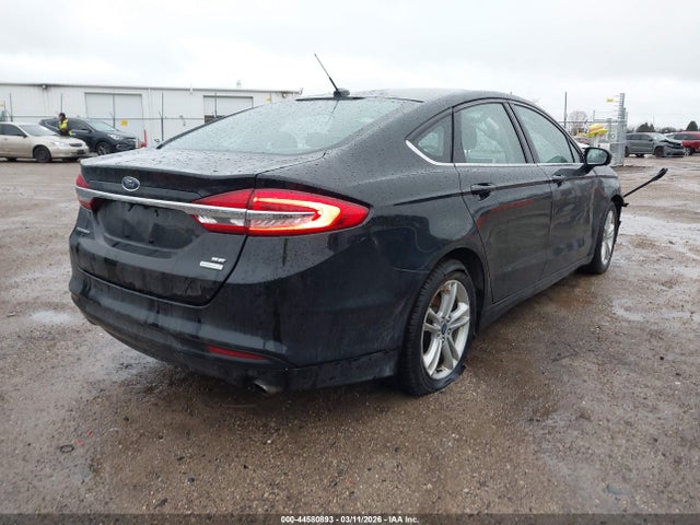 FORD FUSION SE - 4