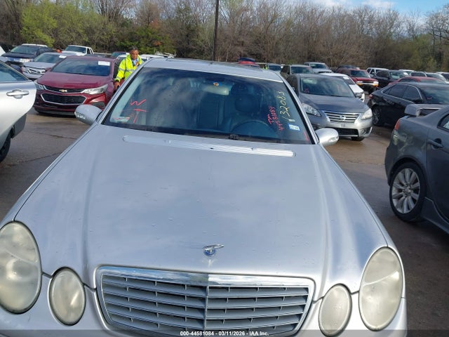 MERCEDES-BENZ E-CLASS - 6