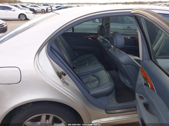 MERCEDES-BENZ E-CLASS - 8