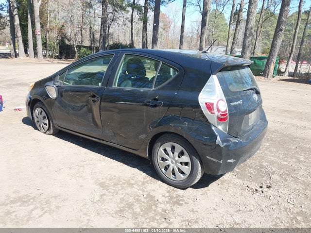 TOYOTA PRIUS C - 3