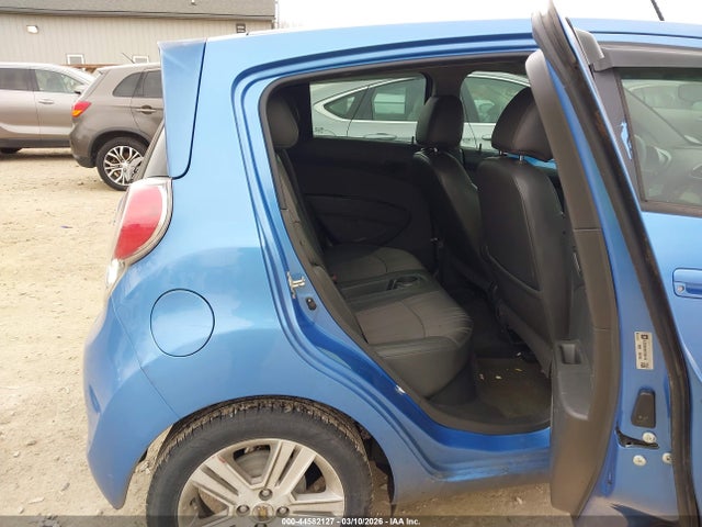 CHEVROLET SPARK 1LT AUTO - 8