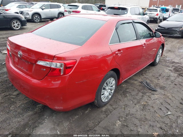 TOYOTA CAMRY - 4