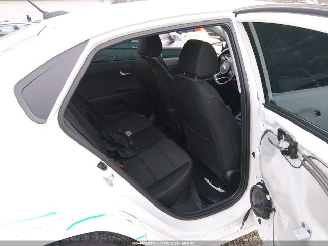 KIA RIO S - 8