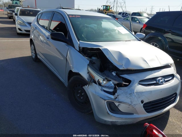 HYUNDAI ACCENT SE - 6