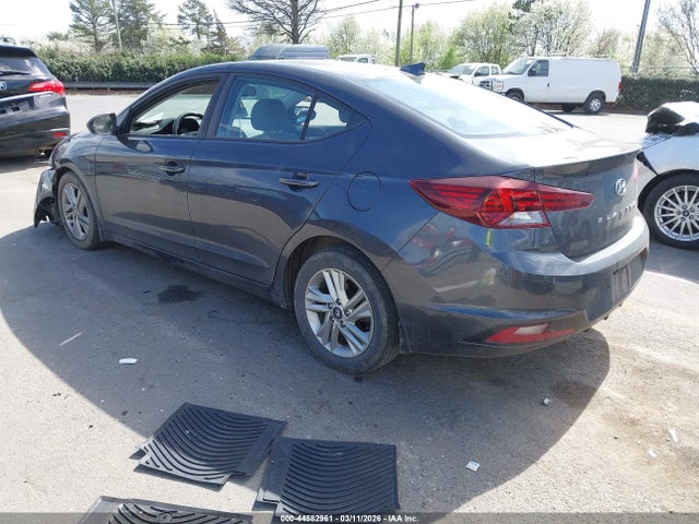 HYUNDAI ELANTRA - 3