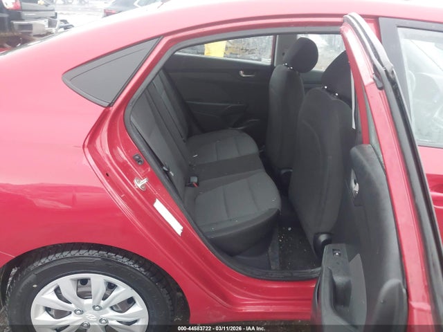 HYUNDAI ACCENT SE - 8