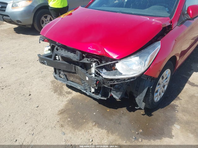 HYUNDAI ACCENT SE - 6