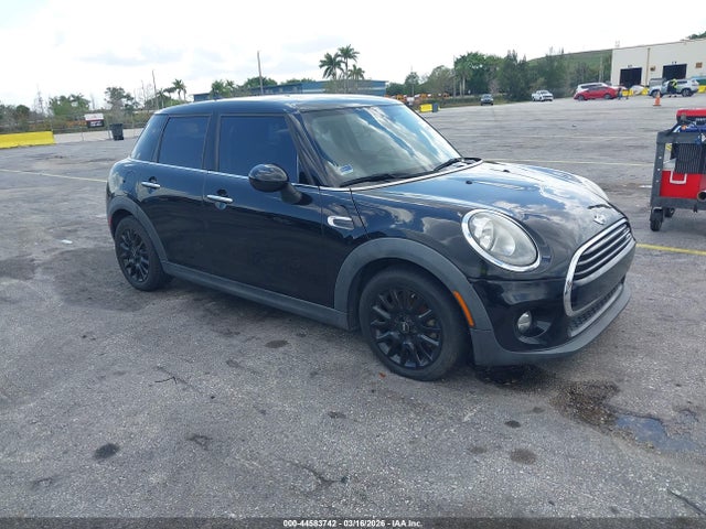 2018 MINI HARDTOP COOPER