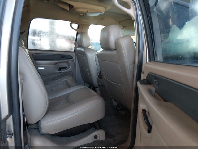 CHEVROLET AVALANCHE 1500 - 8