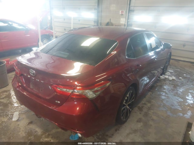 TOYOTA CAMRY - 4