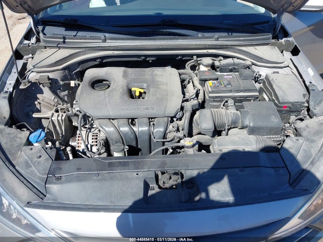 HYUNDAI ELANTRA SE - 10