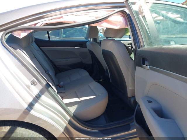 HYUNDAI ELANTRA SE - 8