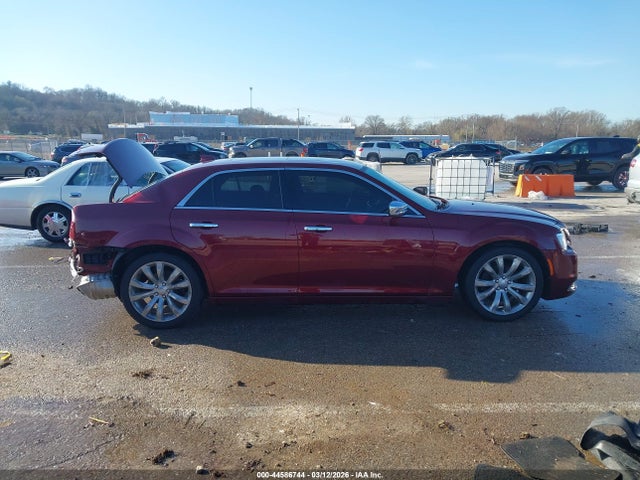 2018 CHRYSLER 300 LIMITED 13