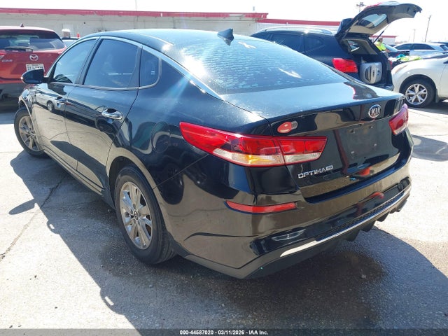 KIA OPTIMA LX - 3