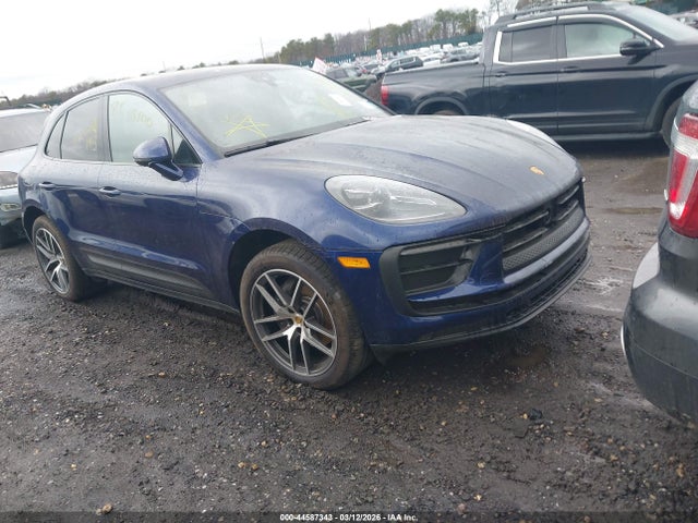2022 Porsche Macan