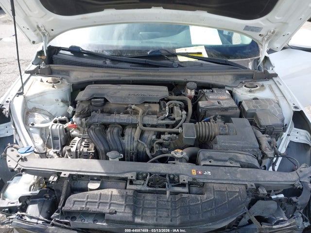 HYUNDAI ELANTRA SEL - 8