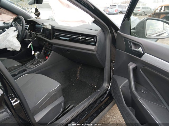 صورة 5 لـ 2025 Volkswagen JETTA 1.5T SPORT