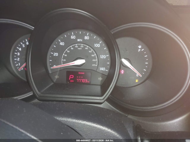 KIA RIO EX - 7