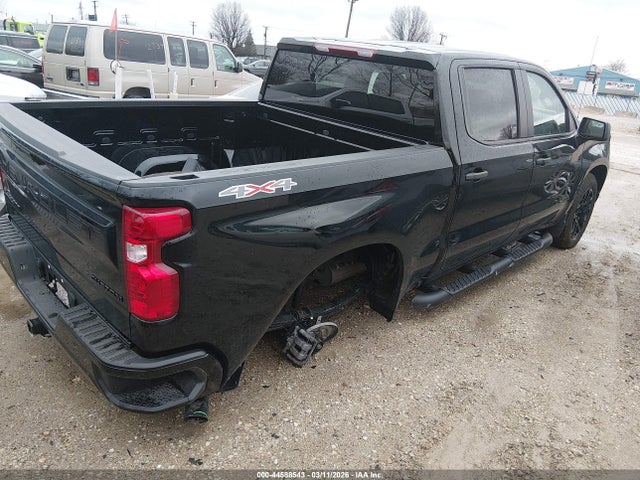 CHEVROLET SILVERADO 1500 4WD SHORT BED CUSTOM - 4