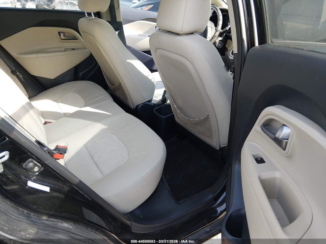 KIA RIO LX - 8
