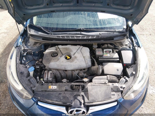 HYUNDAI ELANTRA SE - 10