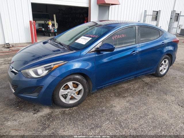 HYUNDAI ELANTRA SE - 2