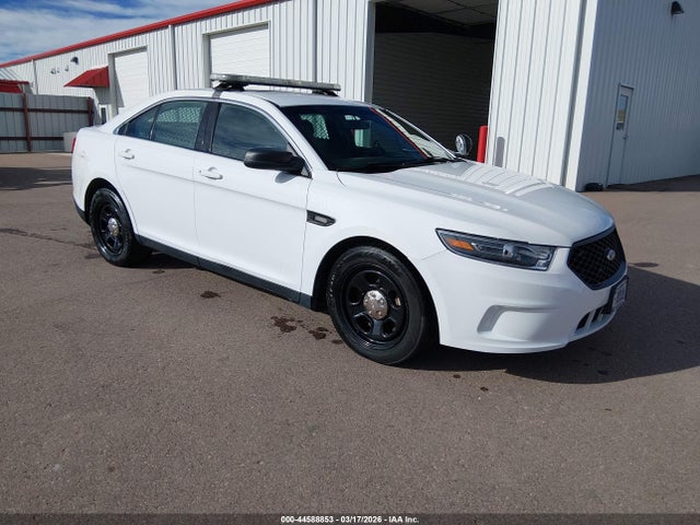 FORD POLICE INTERCEPTOR - 1