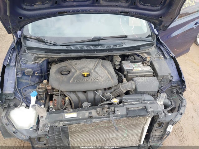 HYUNDAI ELANTRA GLS - 10