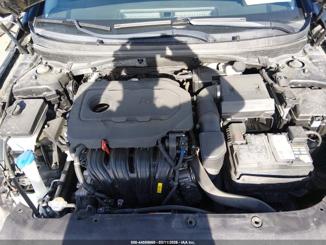 HYUNDAI SONATA SE - 10