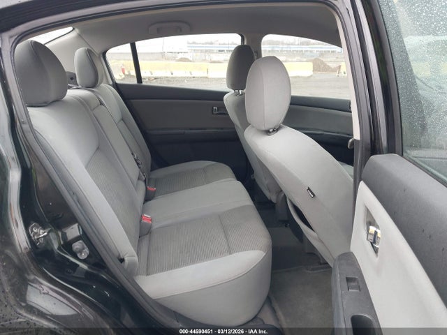 NISSAN SENTRA 2.0 S - 8