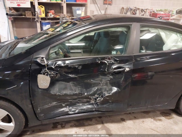 HYUNDAI ELANTRA GLS/LIMITED - 6