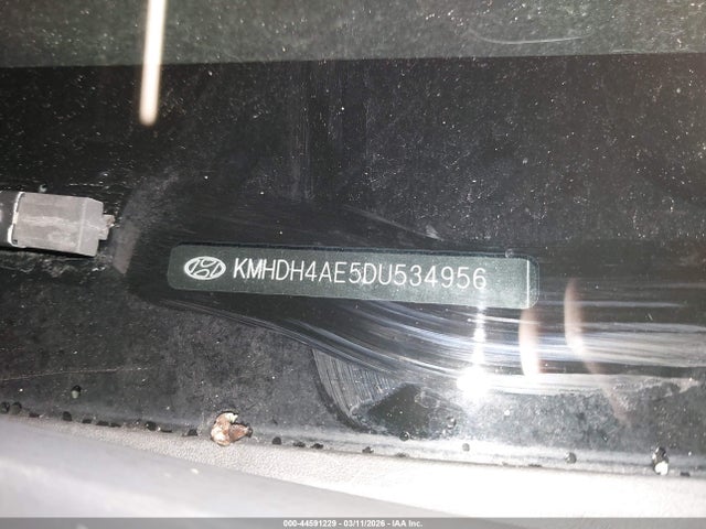 HYUNDAI ELANTRA GLS/LIMITED - 9