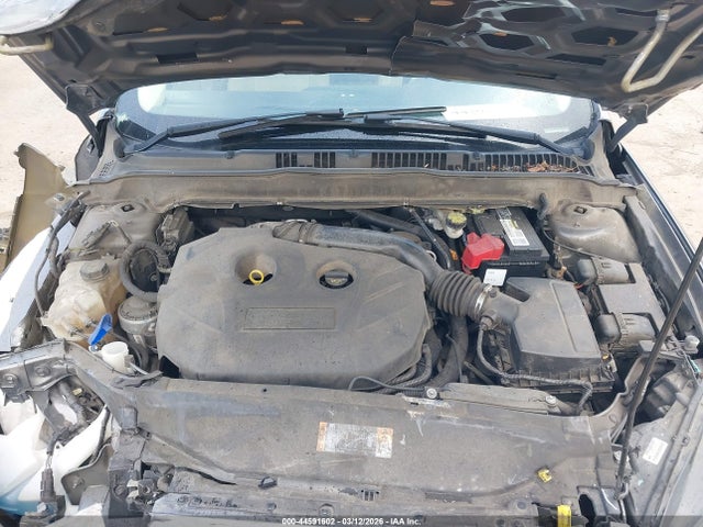 FORD FUSION SE - 10